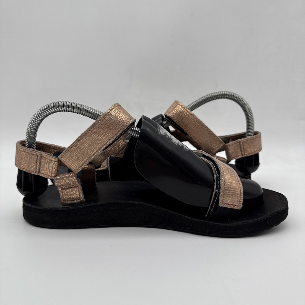 Teva Women's US SZ 8 Rose Gold Metallic Strap Sandals Outdoor Comfort Shoes - Picture 4 of 14